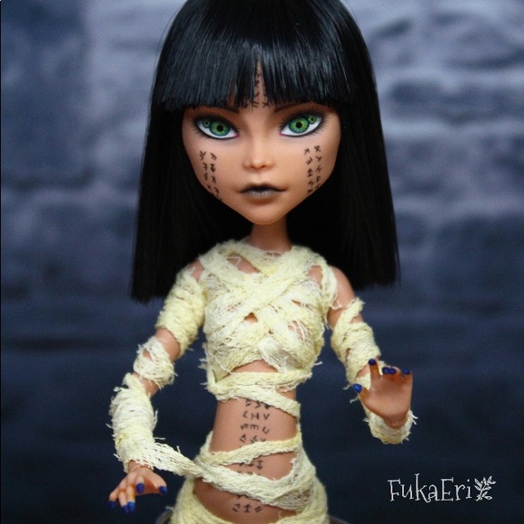 SOLD.        Princess Ahmanet The Mummy OOAK - Picture 5 of 8